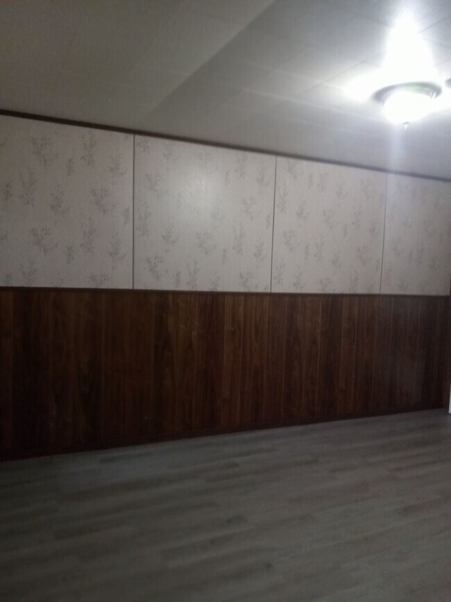 Foto del edificio - 3 br, 1 bath House - 303 S 2ND ST