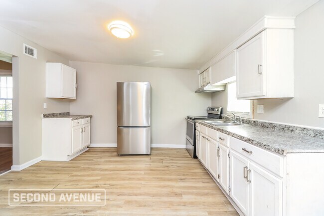 Foto del edificio - 1328 Eason St NW