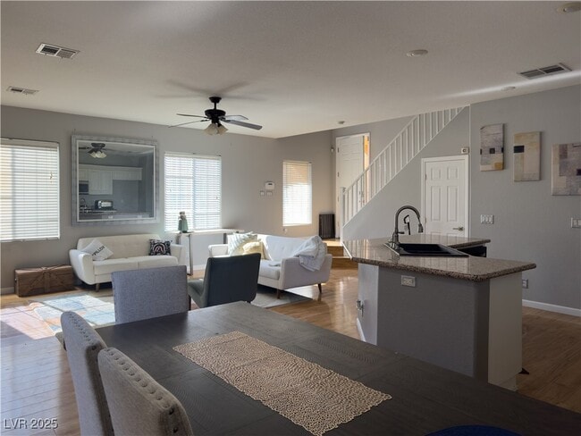 Building Photo - 3610 Pinnate Dr