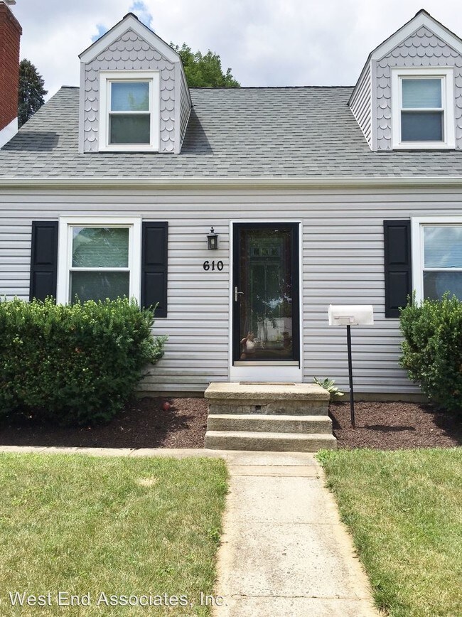 Building Photo - 610 S Muhlenberg St