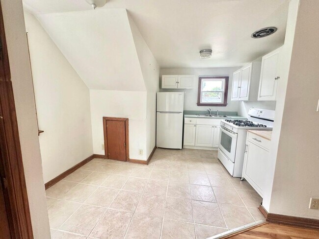 Foto del edificio - 3137 N 87th St