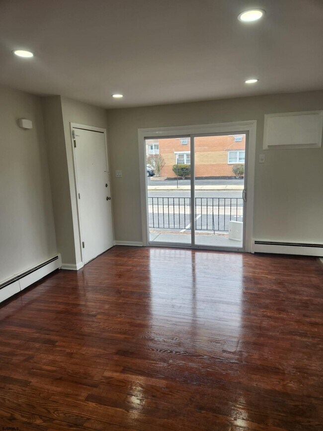 Foto del edificio - 2304 Hamilton Ave