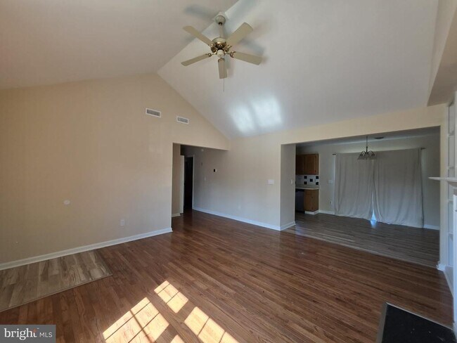 Foto del edificio - 1405 Bantry Ln