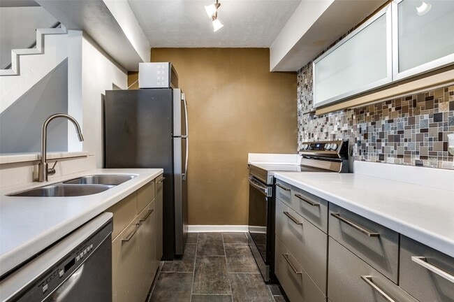 Foto del edificio - 3105 Wycliff Ave
