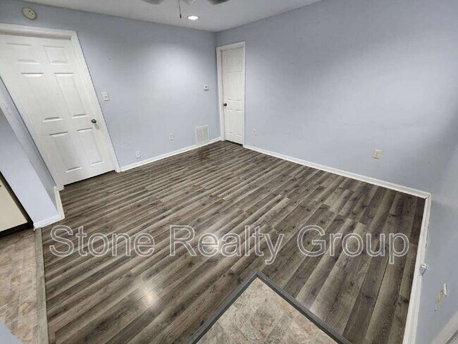 Foto del edificio - 1845 N 24th St