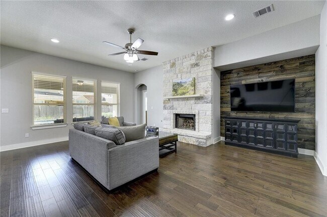 Building Photo - 3132 Catalina Ranch Rd