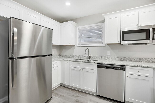 Foto del edificio - 250 Hermer Cir NW