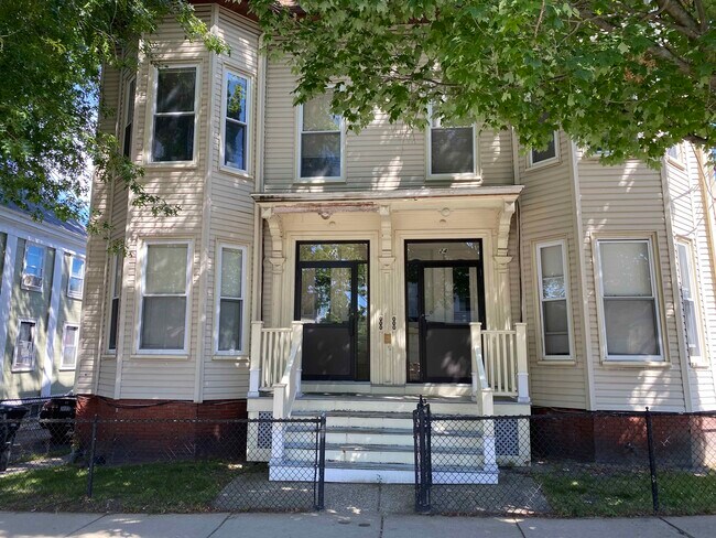 Building Photo - 22 Mount Vernon St