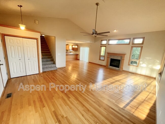 Foto del edificio - 626 Tipperary Rd