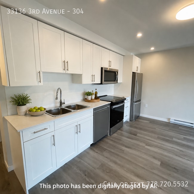 Building Photo - 2 Bedroom Apartment