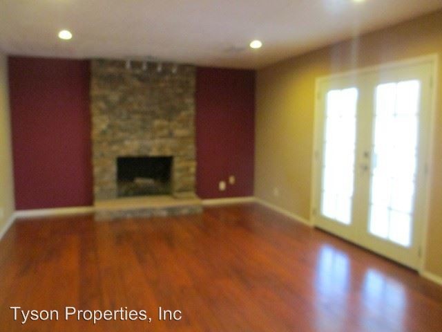 Building Photo - 3 br, 2.5 bath House - 8804 Bellehaven Ave NE