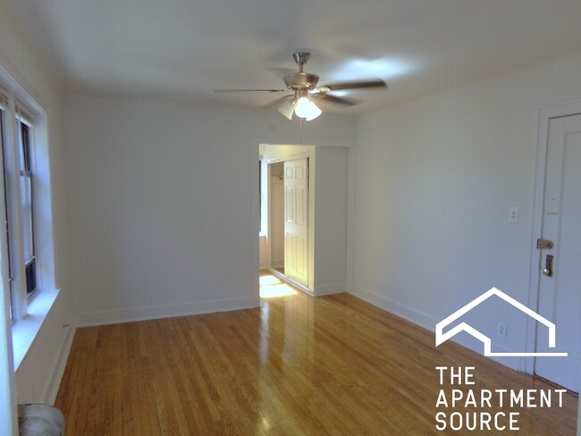 Building Photo - 1619 W Morse Ave