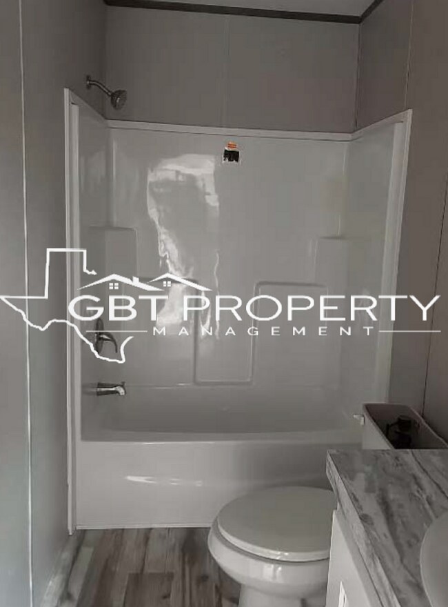 Foto del edificio - Brand New Home!