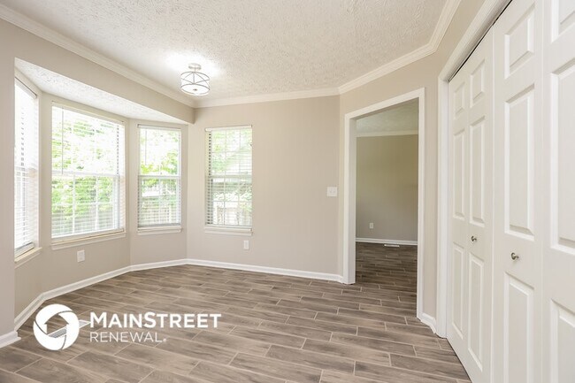 Foto del edificio - 1469 Aaronwood Dr