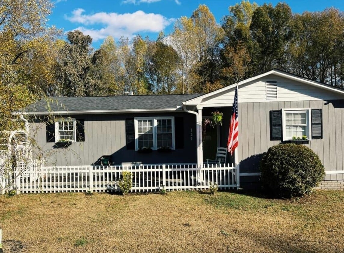 131 Vista Cir, Easley, SC 29642 House Rental in Easley, SC