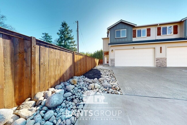 Building Photo - Leah's Landing