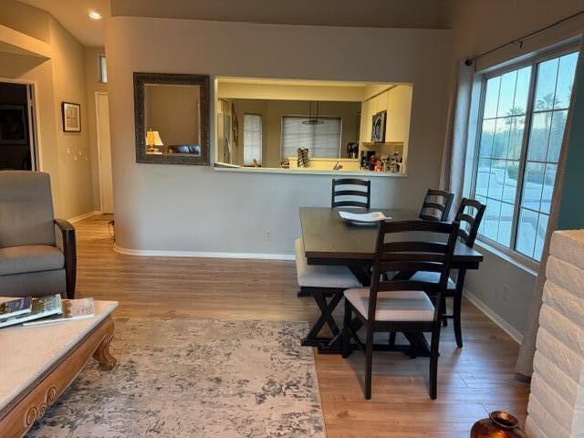 Foto del edificio - 726 Vista Lago Dr N