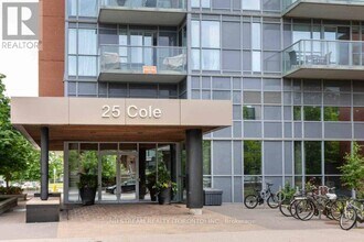 Building Photo - 25 Cole St