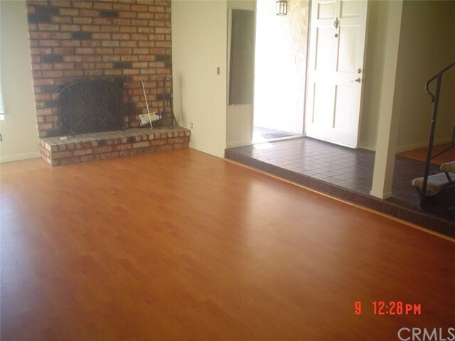 Foto del edificio - 3661 Farquhar Ave