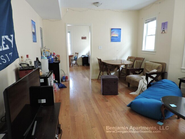 Foto del edificio - 74 Brooks St