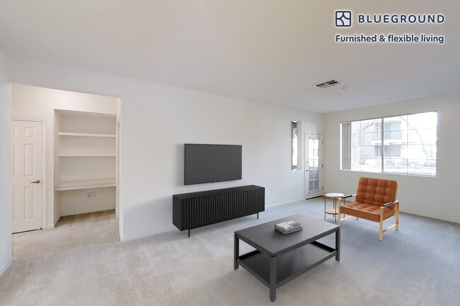 Foto del edificio - 3200 Rubino Dr