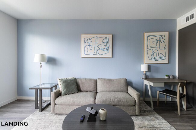 Building Photo - 2060 Experience Ave