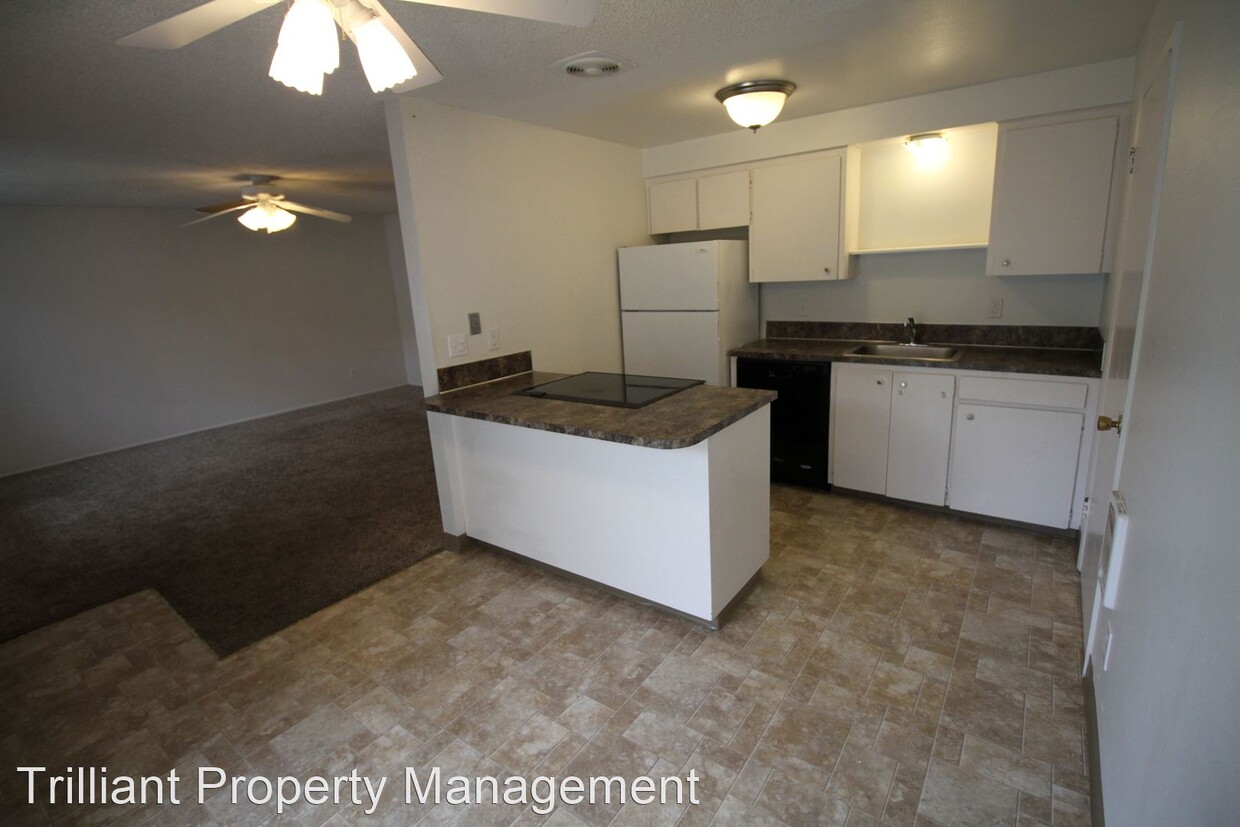 Primary Photo - 2 br, 1 bath House - 777 Boone Rd SE #12