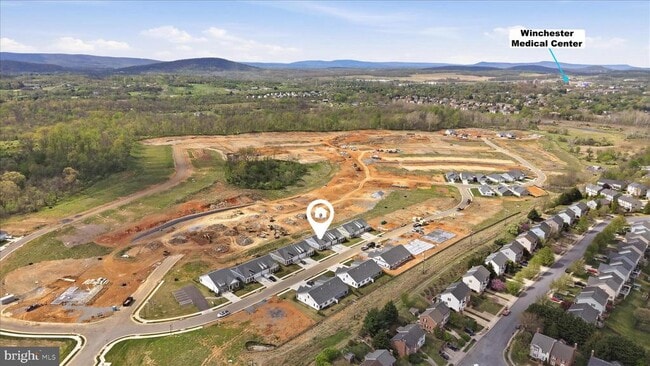 Foto del edificio - 115 Trellis View Ln