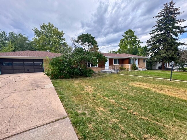 Building Photo - 417 S Owens St