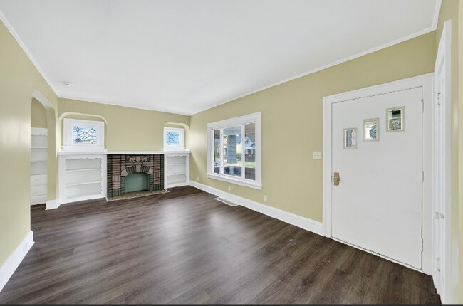 Foto del edificio - 4200 Cullen Dr