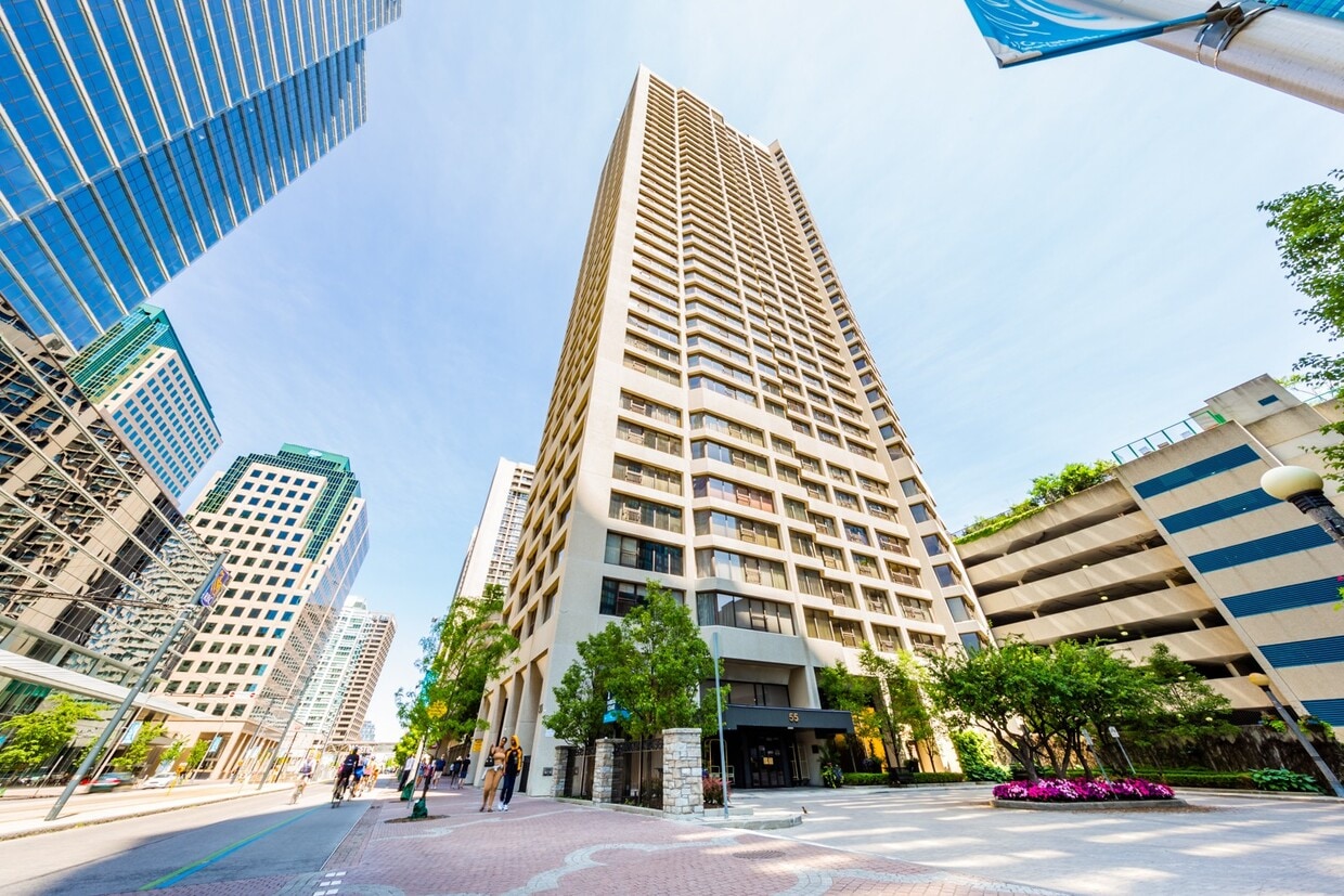Photo principale - 65-3165 Harbour Square
