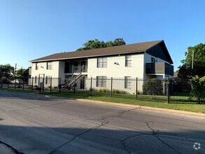 Building Photo - 1325 Bagby Ave