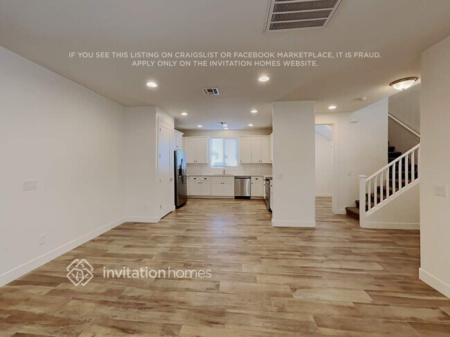 Foto del edificio - 16505 S 10th St