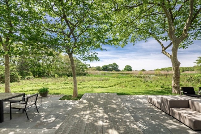 Foto del edificio - 493 Sagaponack Road