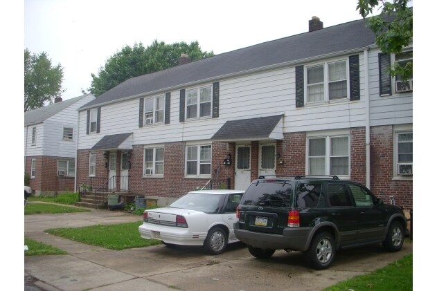 Foto del edificio - 1085-1091 Kelly Dr
