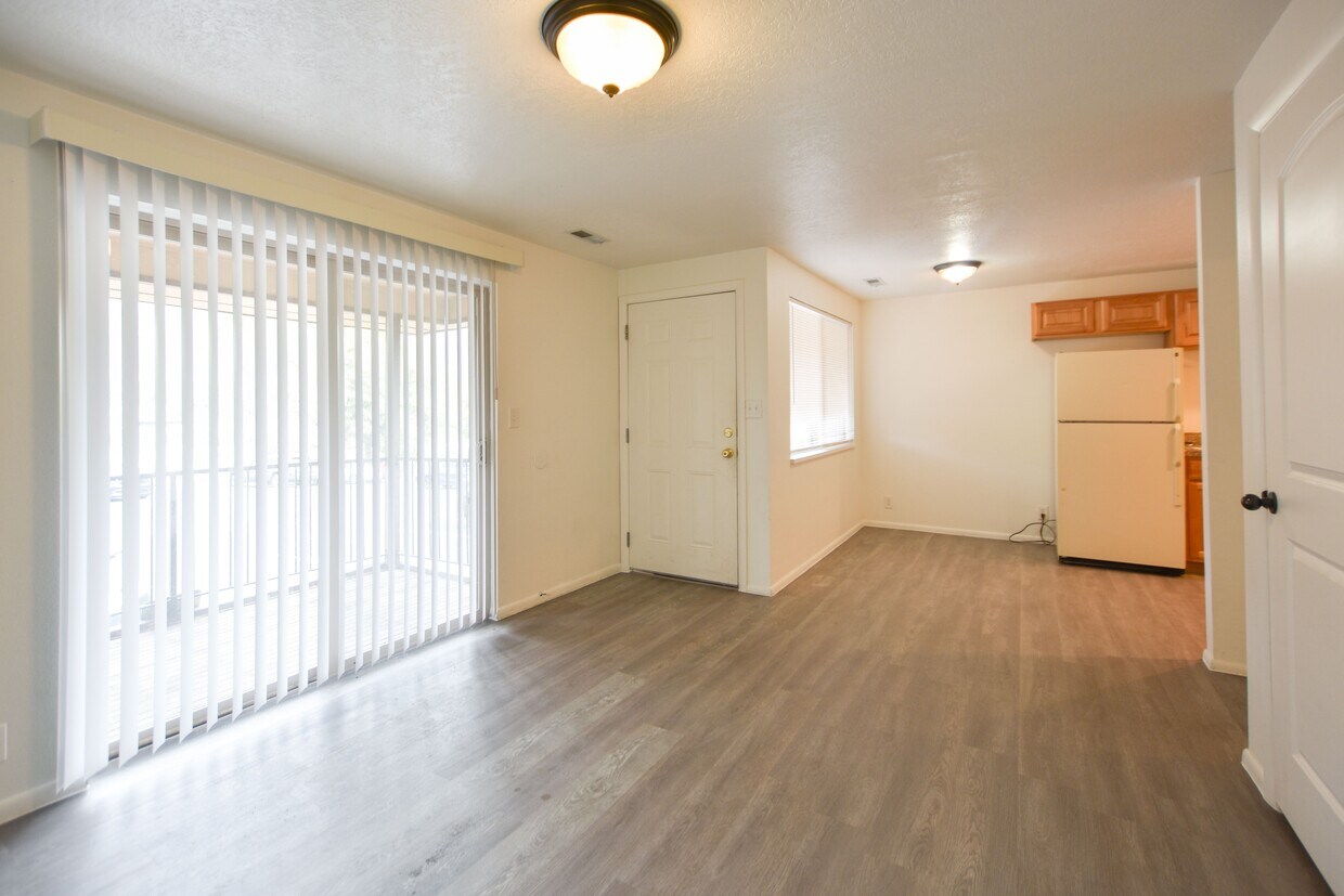 Primary Photo - 2211 N 400 E