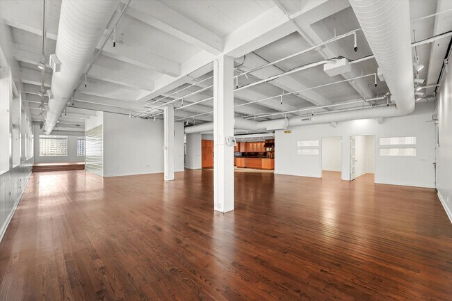 Building Photo - 1301 S Wabash Ave