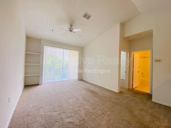Foto del edificio - 1275 Lake Shadow Cir