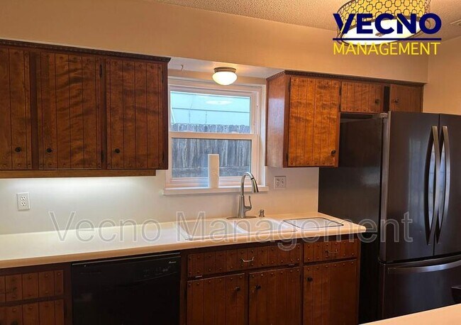 Foto del edificio - 3643 Richwood Dr