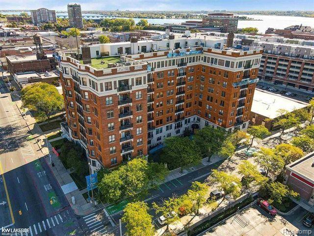 Foto del edificio - 2900 E Jefferson Ave