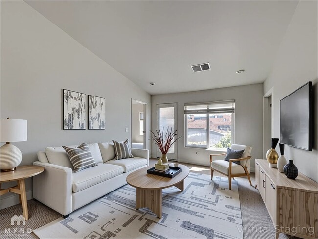 Building Photo - 200 Talus Way