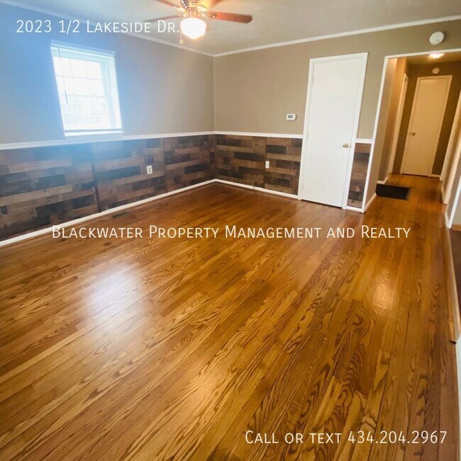 Foto del edificio - Single Family Home Coming Available on Lak...