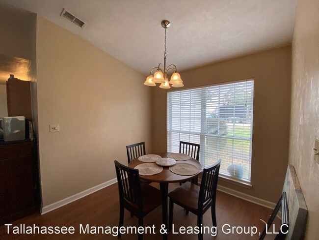 Building Photo - 3 br, 2 bath House - 7347 Hollis Street