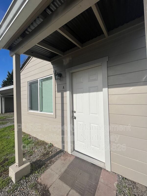 Building Photo - 1293 Clover Dr