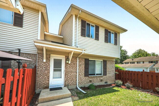Building Photo - 11 Wood Sorrel Pl