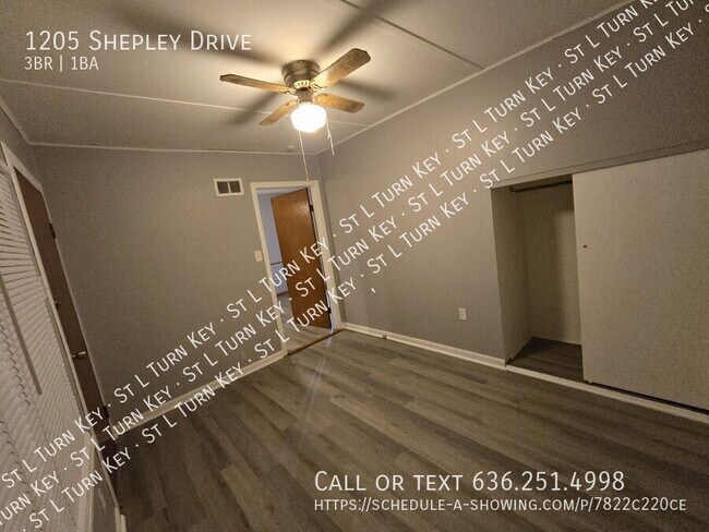 Foto del edificio - 1205 Shepley Dr