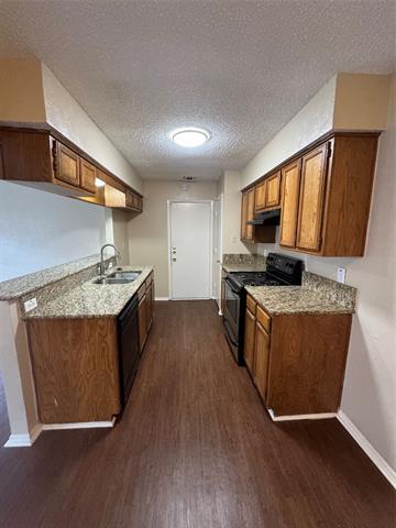 Foto del edificio - 7402 Amherst Dr