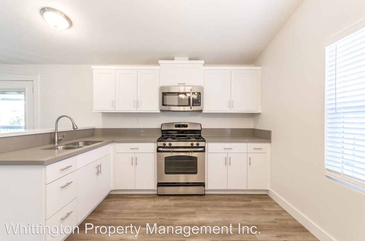 Primary Photo - 1 br, 1 bath House - 15011 Oak Creek Rd.