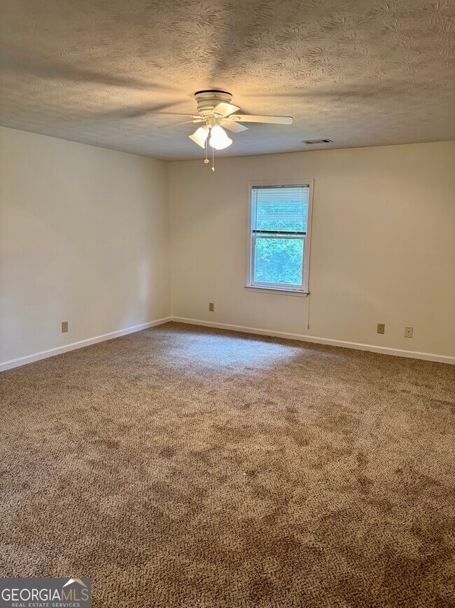 Foto del edificio - 19 Sentry Oak Ct