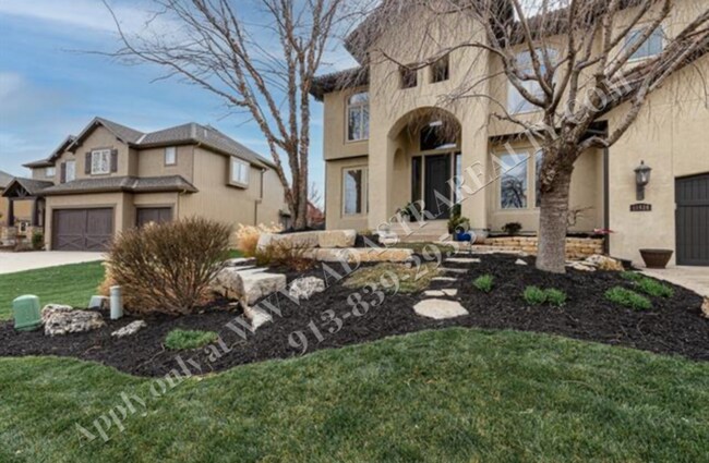 Building Photo - Gorgeous 5 Bed 5 Bath Home in Olathe-Comin...